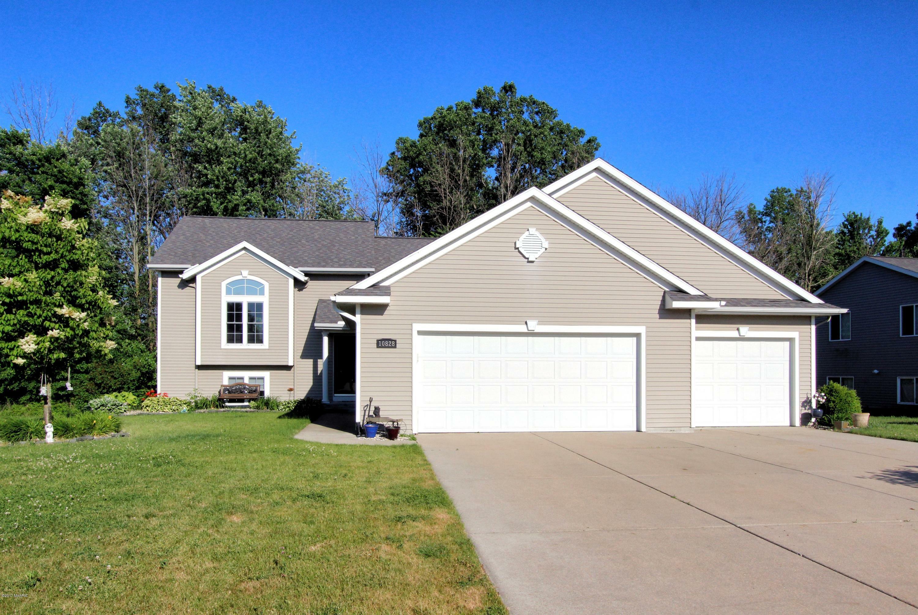 Property Photo:  10828 Douglas Drive  MI 49401 