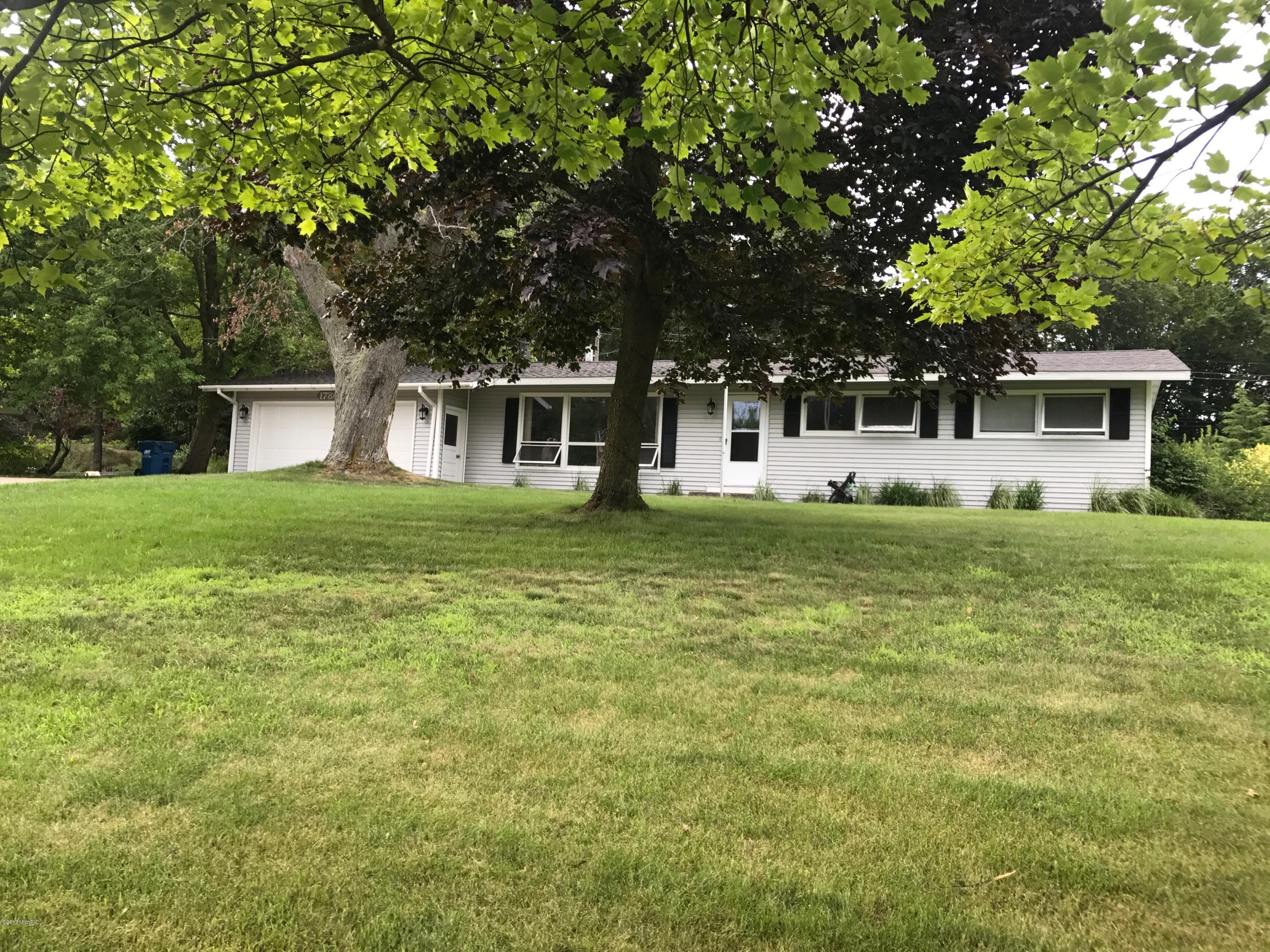 Property Photo: 17863 Mohawk Drive MI 49456