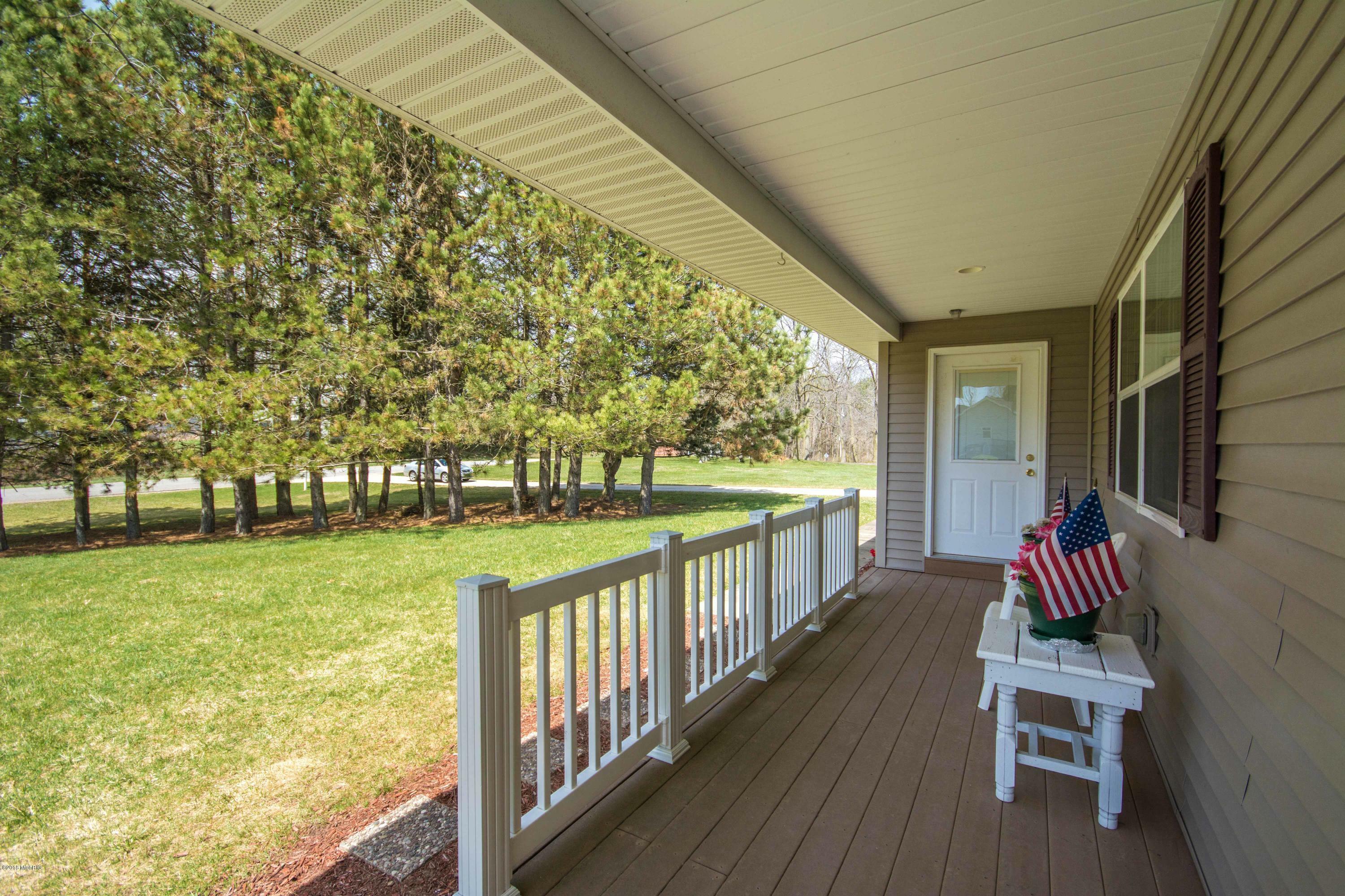 Property Photo:  16050 Bass Lake Avenue NE  MI 49326 