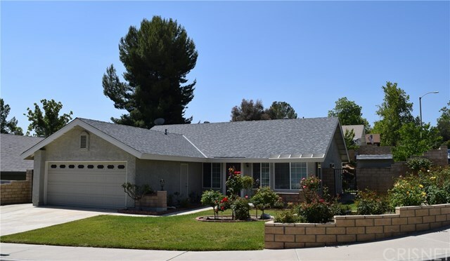 Property Photo:  27717 Sequoia Glen Drive  CA 91354 
