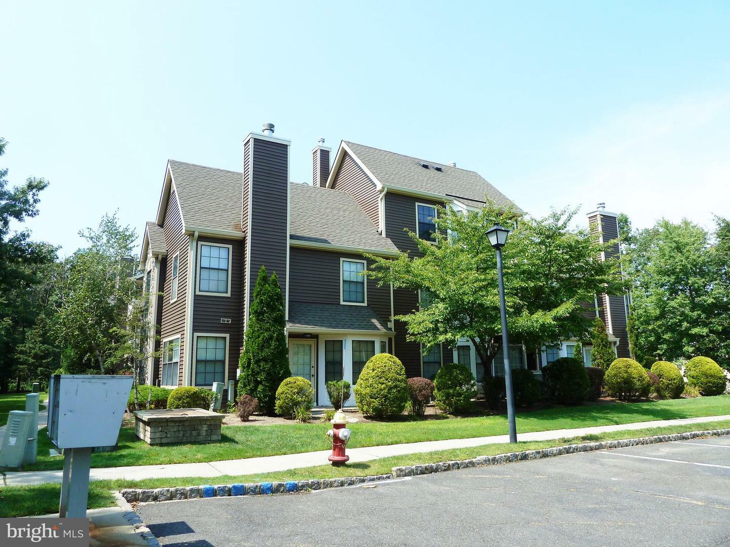 Property Photo:  19 Ayres Court  NJ 08816 