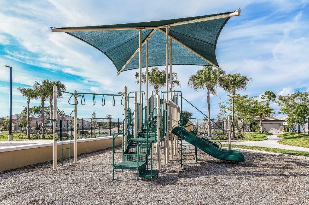 Property Photo: 11734 Alessandro Lane 348 FL 34293
