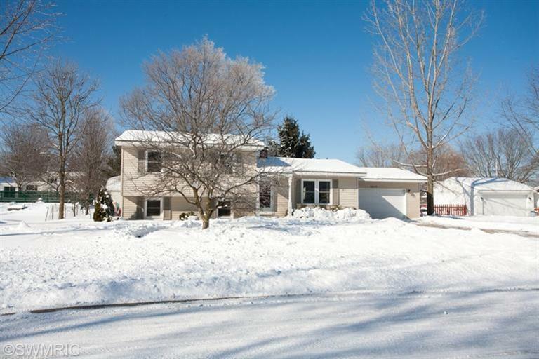 Property Photo:  18175 Wilson Drive  MI 49307 
