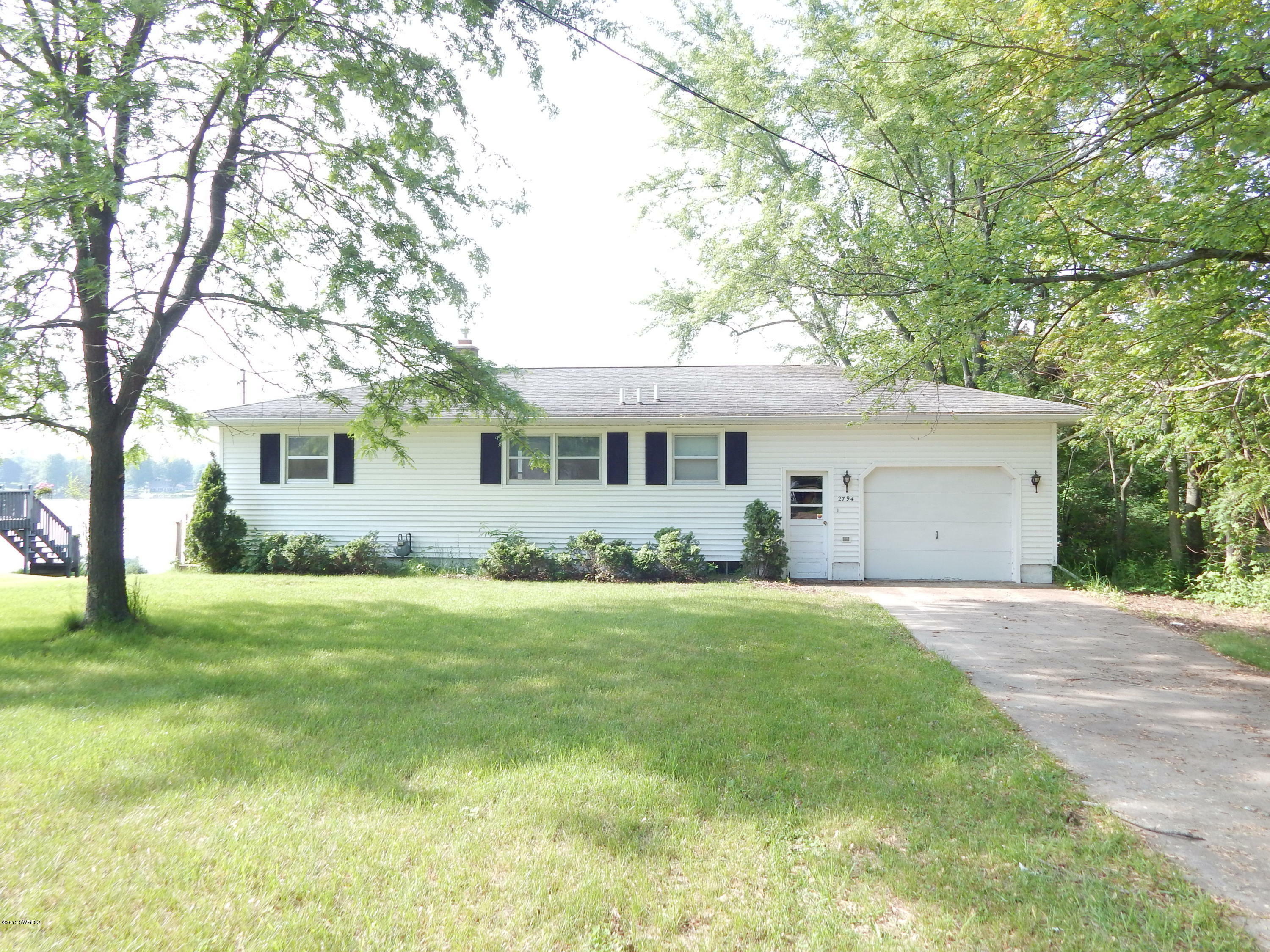 Property Photo:  2794 Crockery Shores Road  MI 49318 