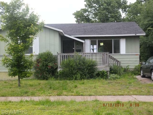 Property Photo: 470 Houston Avenue MI 49441