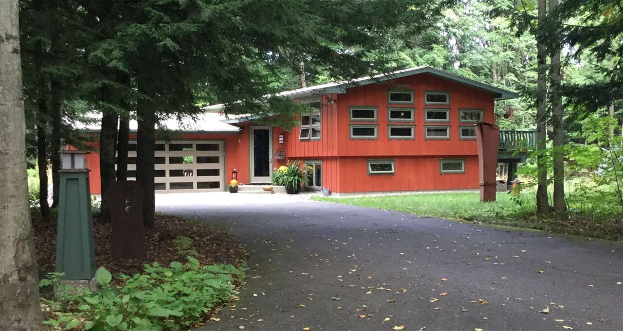 Property Photo:  2056 Rivage Drive  MI 49740 