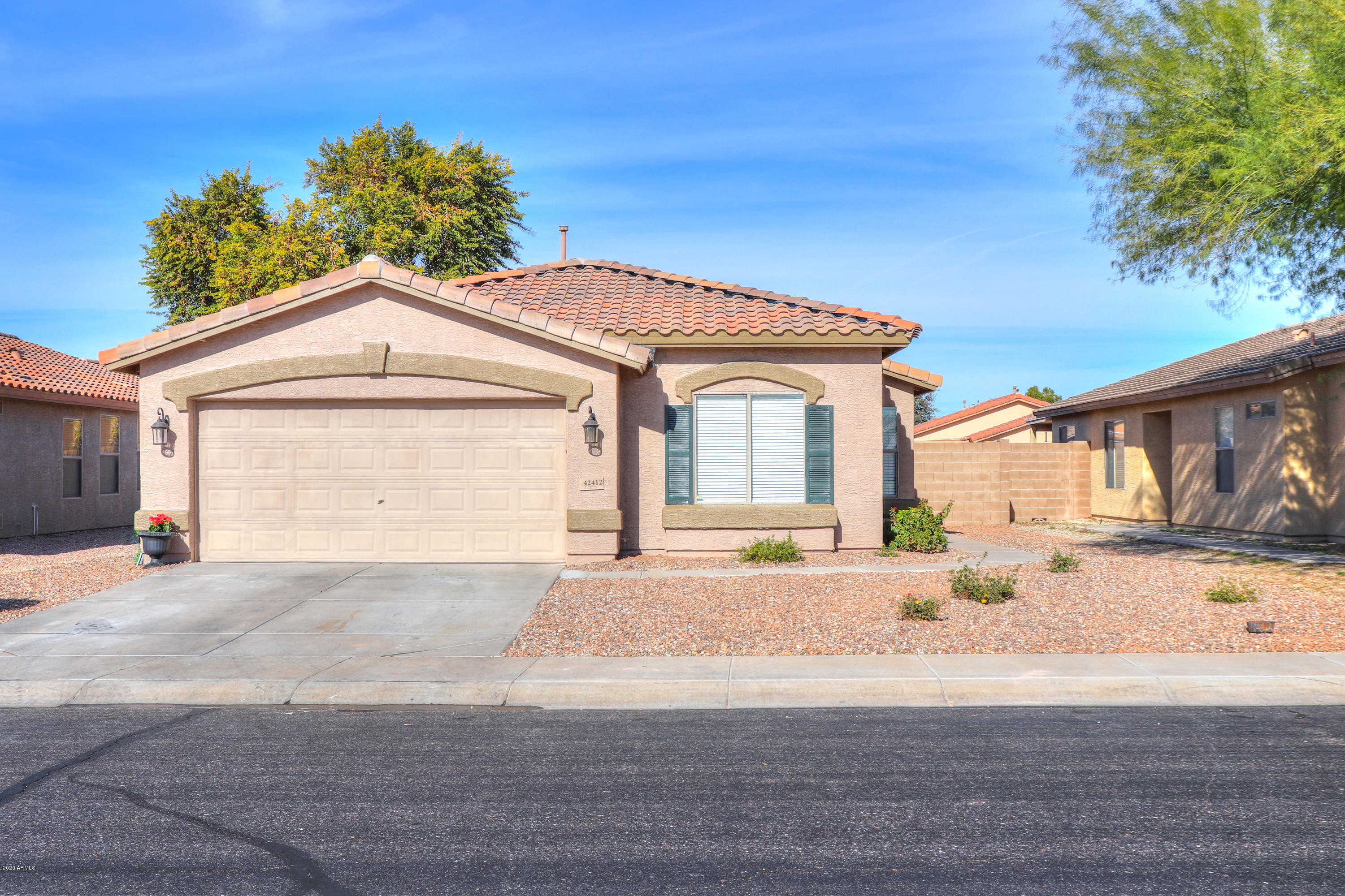 Property Photo: 42412 W Oakland Drive AZ 85138