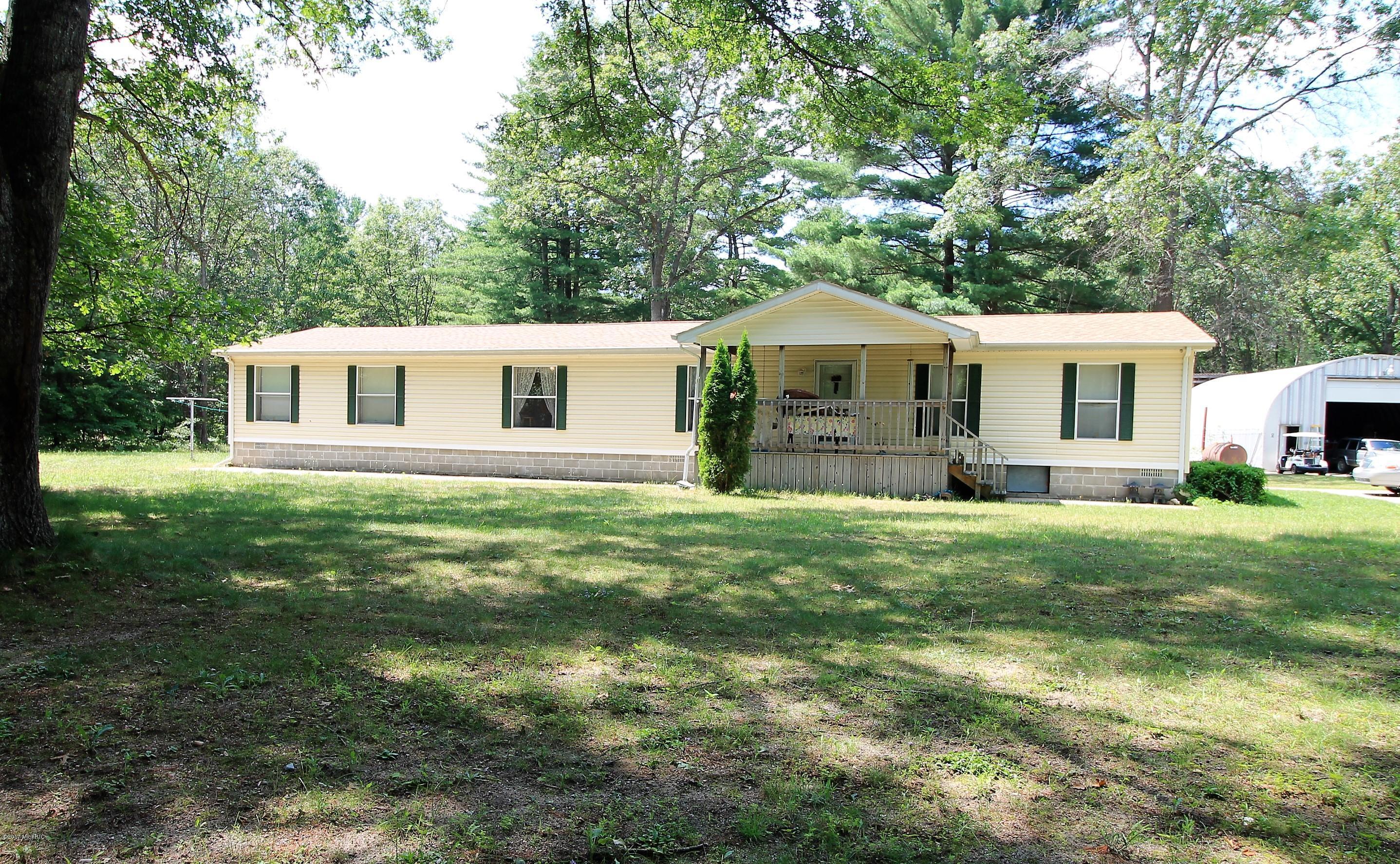 Property Photo: 1201 Gunn Avenue MI 49336