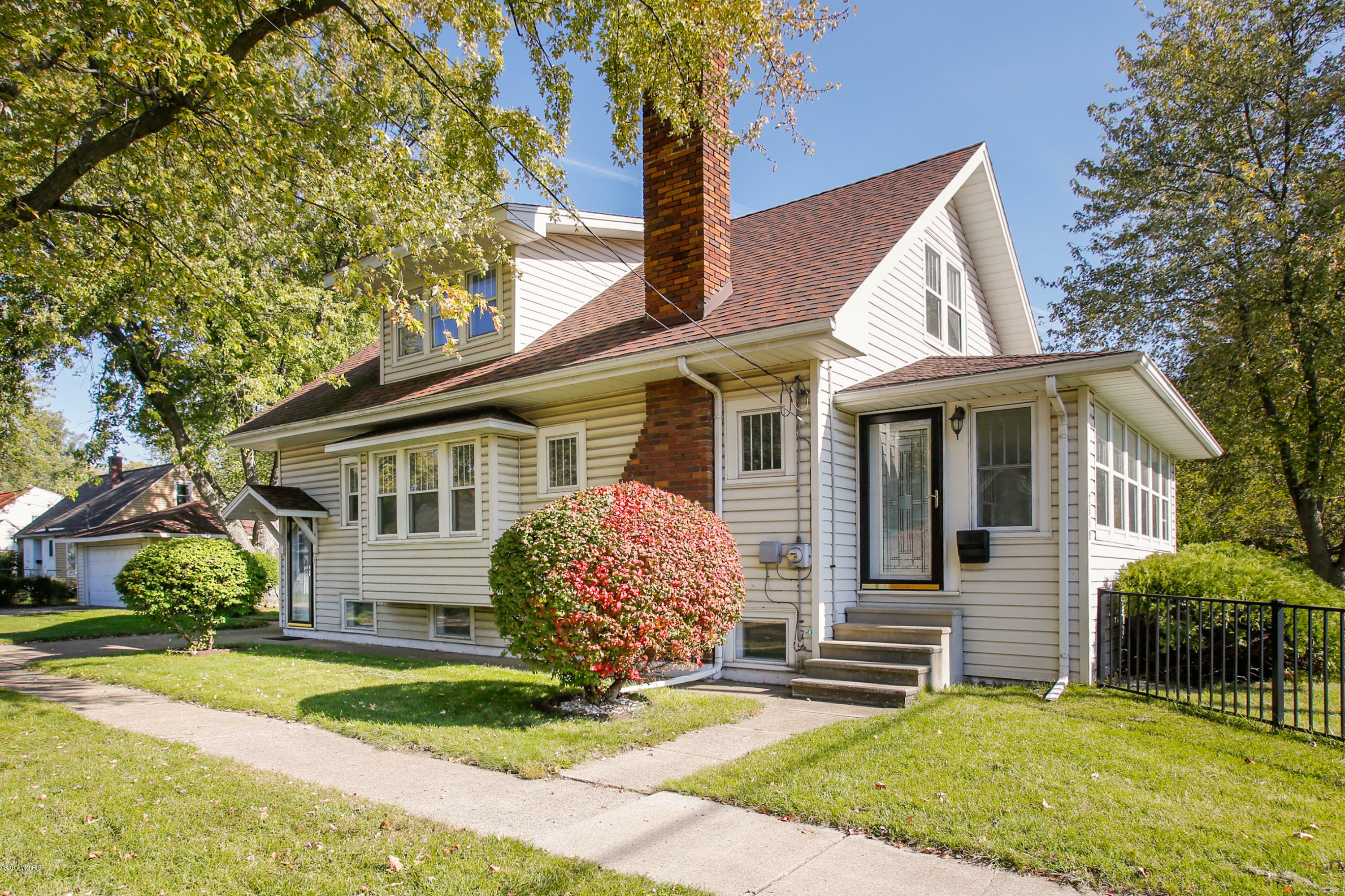 Property Photo:  2519 E Main Street  MI 49048 