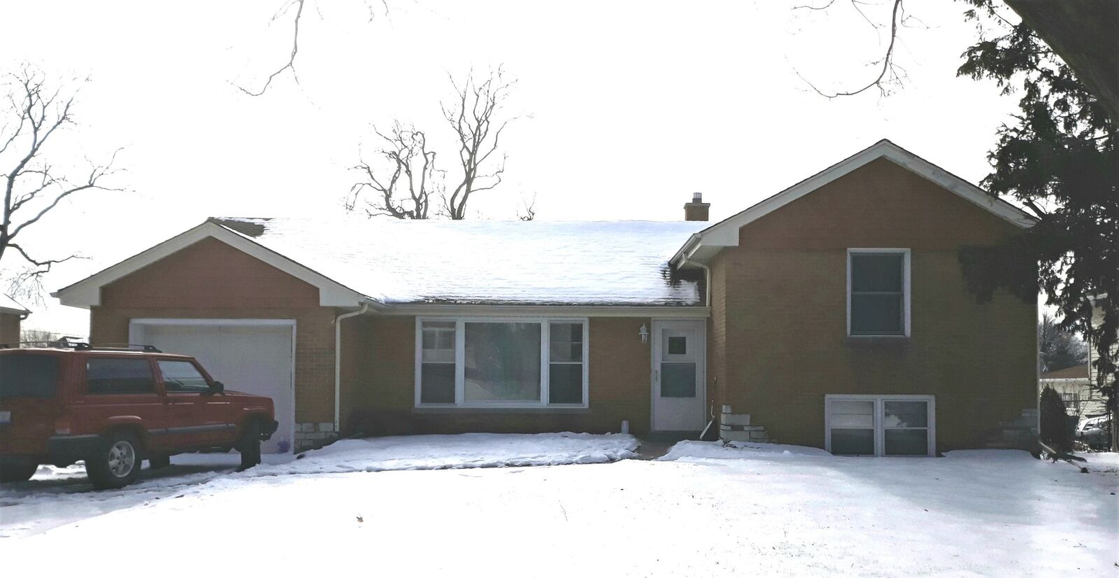 Property Photo:  574 Lorraine Avenue  IL 60126 