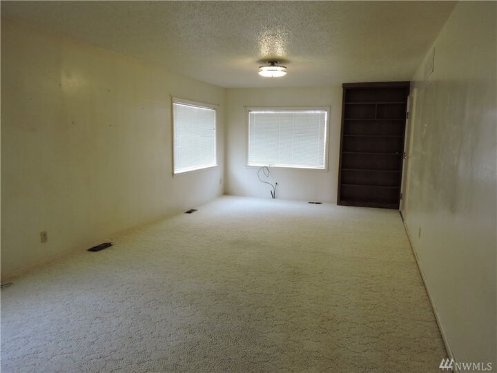 Property Photo:  16223 Rd 9 NW  WA 98848 