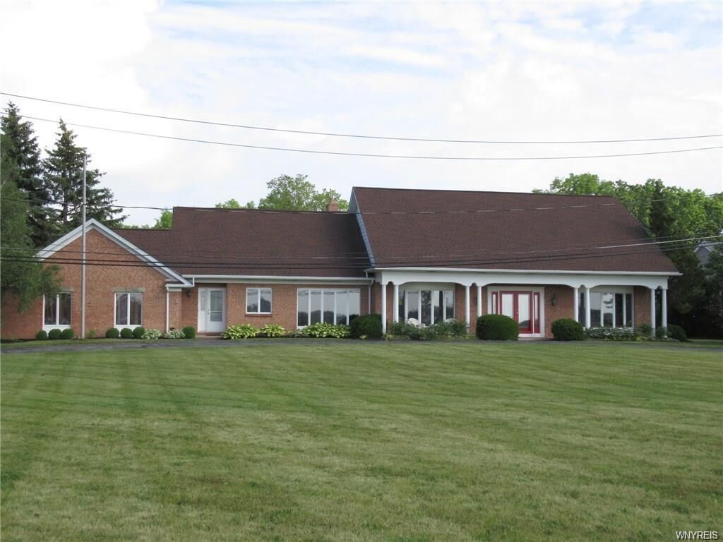 Property Photo:  2865 West River Road  NY 14072 