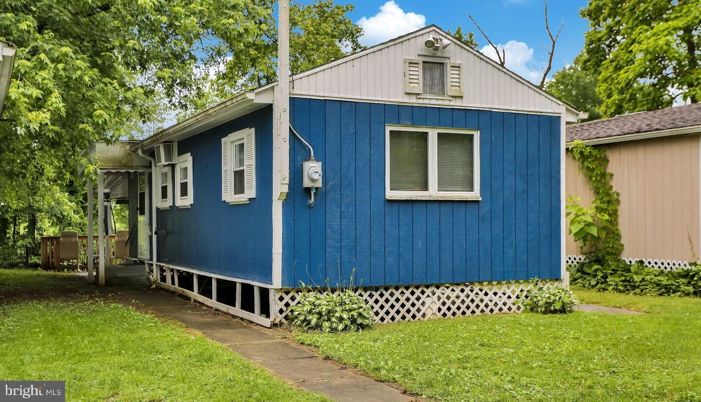 Property Photo: 15 Cottage Lane A PA 19605