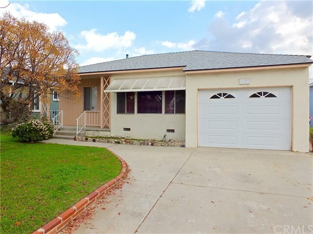 Property Photo: 4958 Hersholt Avenue CA 90712