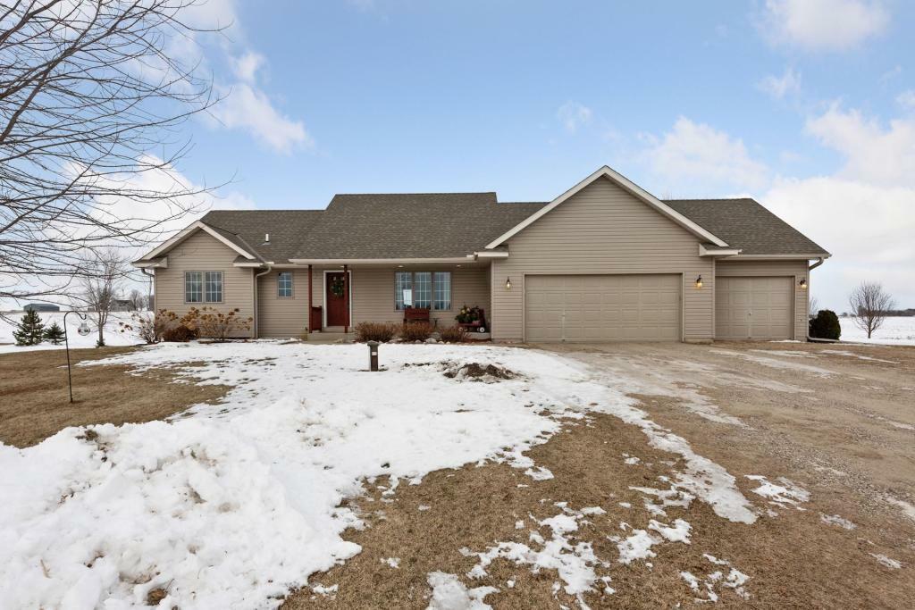 Property Photo: 11510 166th Street MN 55322