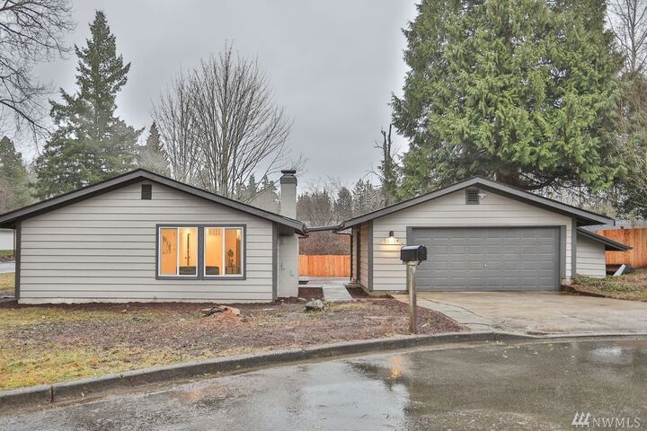 Property Photo: 23604 131st Avenue SE WA 98031