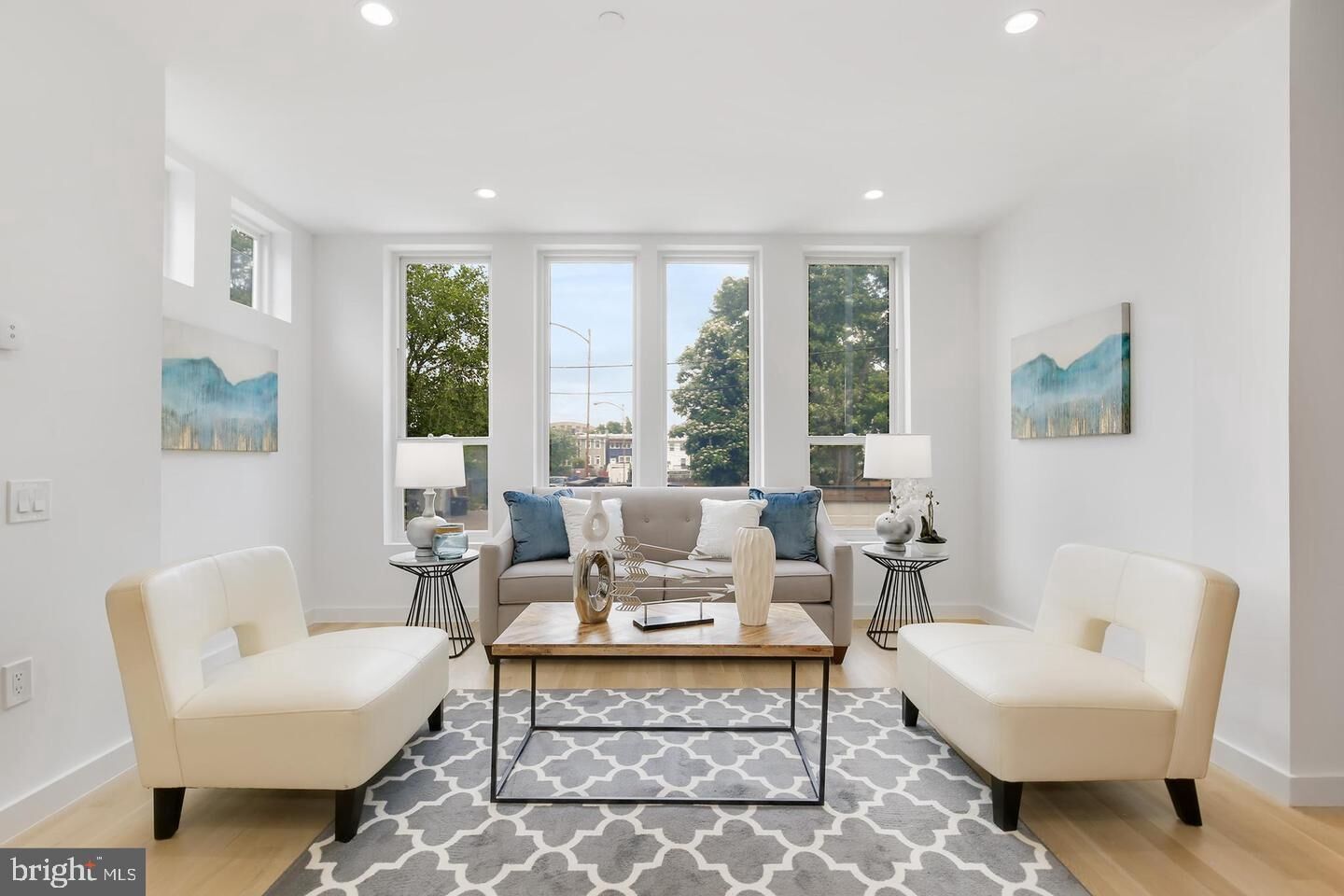 Property Photo:  116 17th Street SE 2  DC 20003 