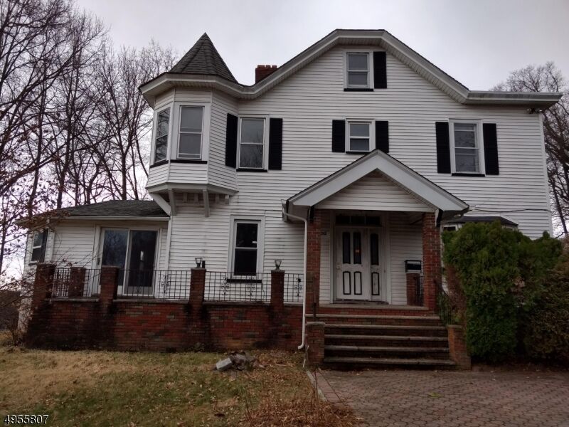 Property Photo: 330 Cumberland Rd NJ 07079