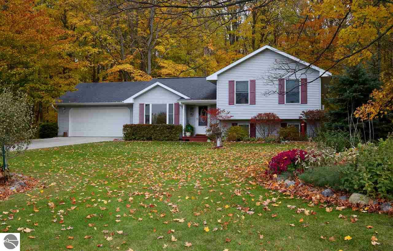 Property Photo:  6785 Windtree Lane  MI 49650-9555 