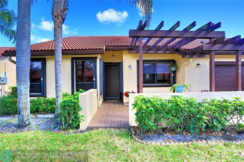Property Photo: 7212 Primrose Lane 7212 FL 33321