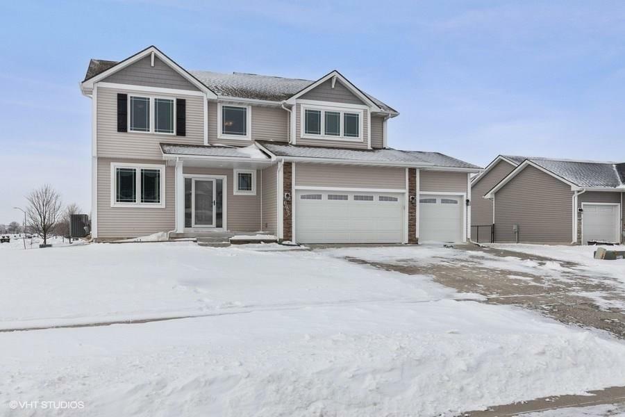 Property Photo:  1750 SE Waters Edge Drive  IA 50263 