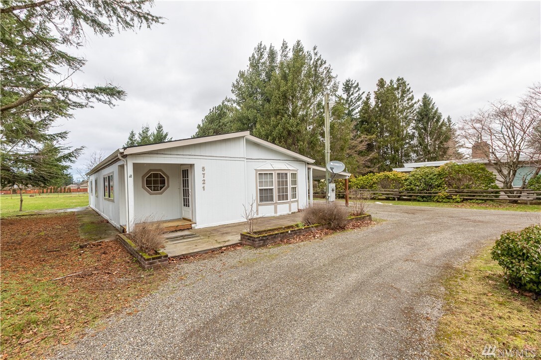 Property Photo: 5721 Northwest Drive WA 98248