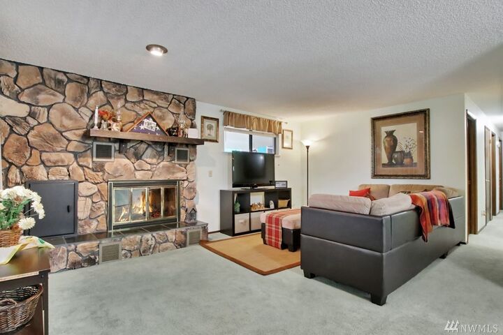 Property Photo:  109  Fir Avenue N  WA 98328 