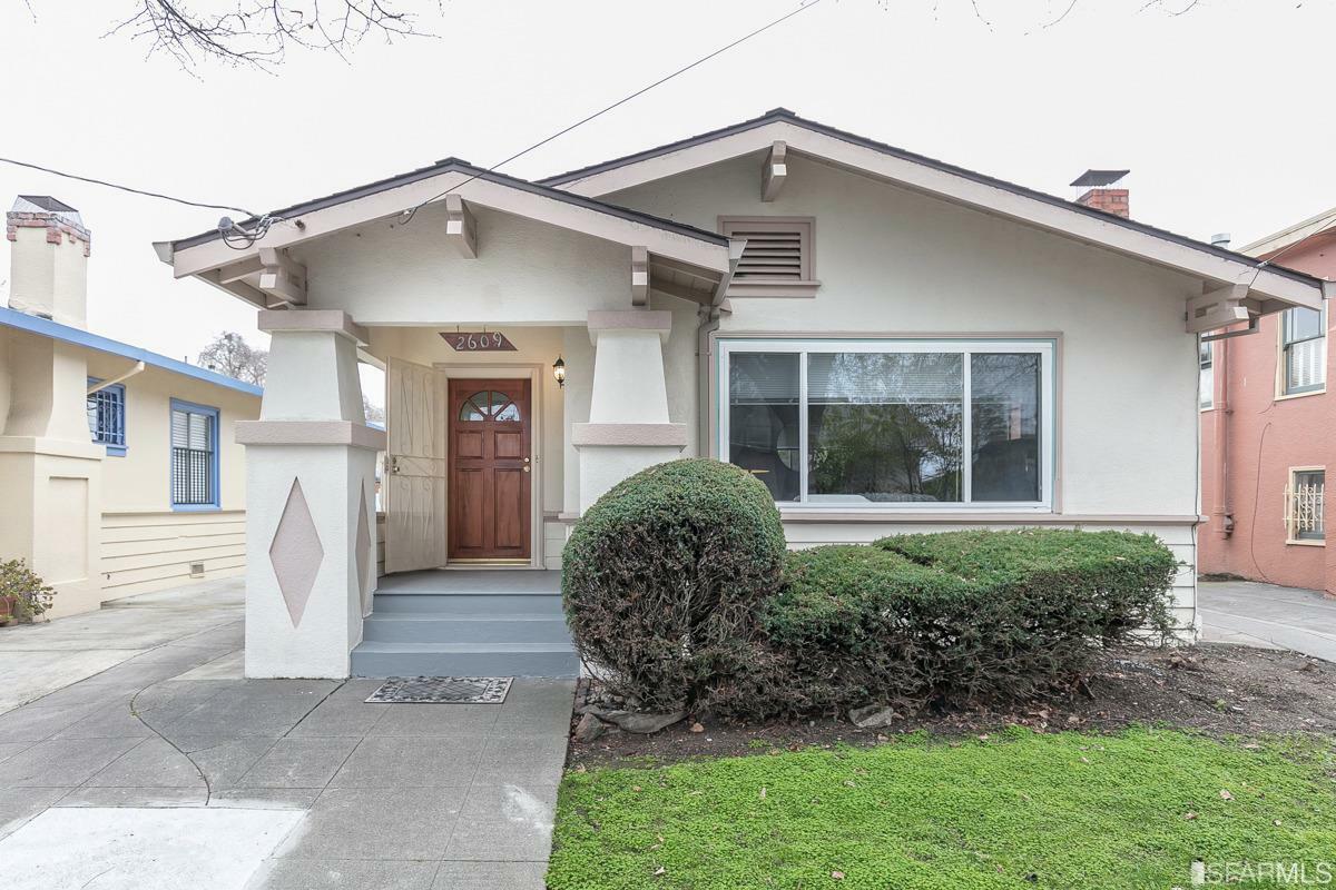 Property Photo:  2609 Mathews Street  CA 94702 