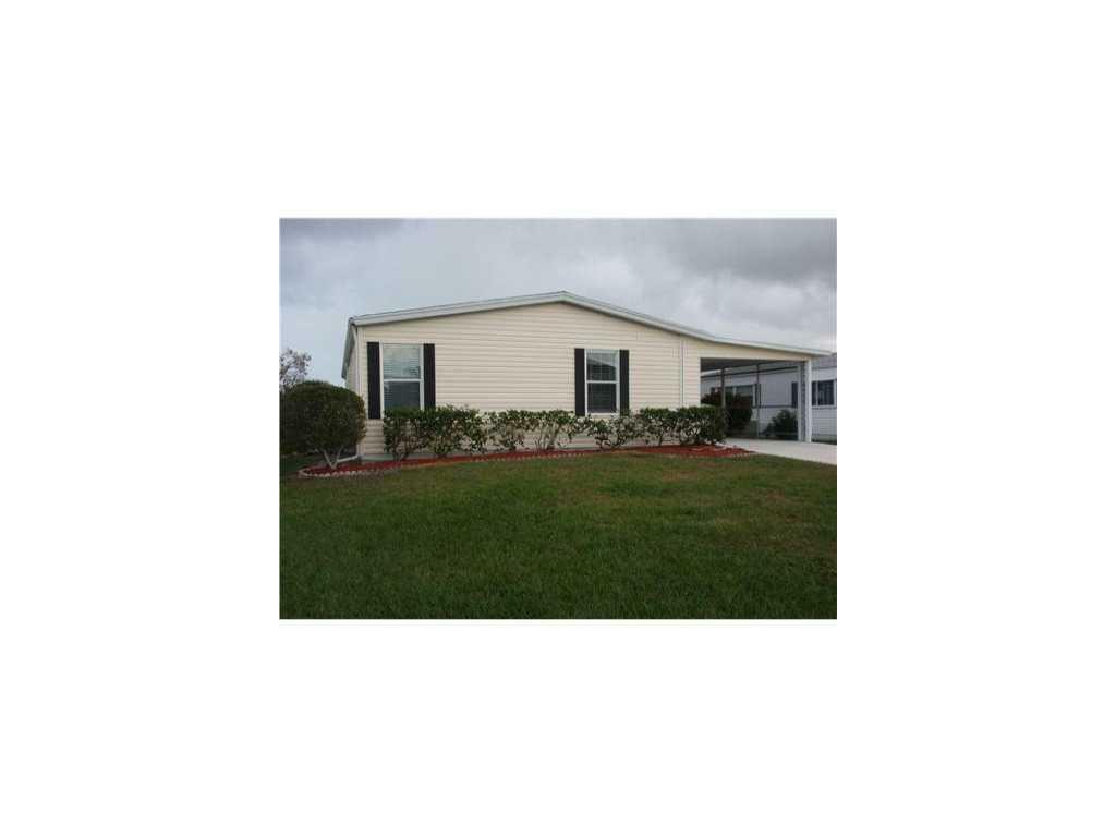 Property Photo: 8494 Labelia Court FL 34952