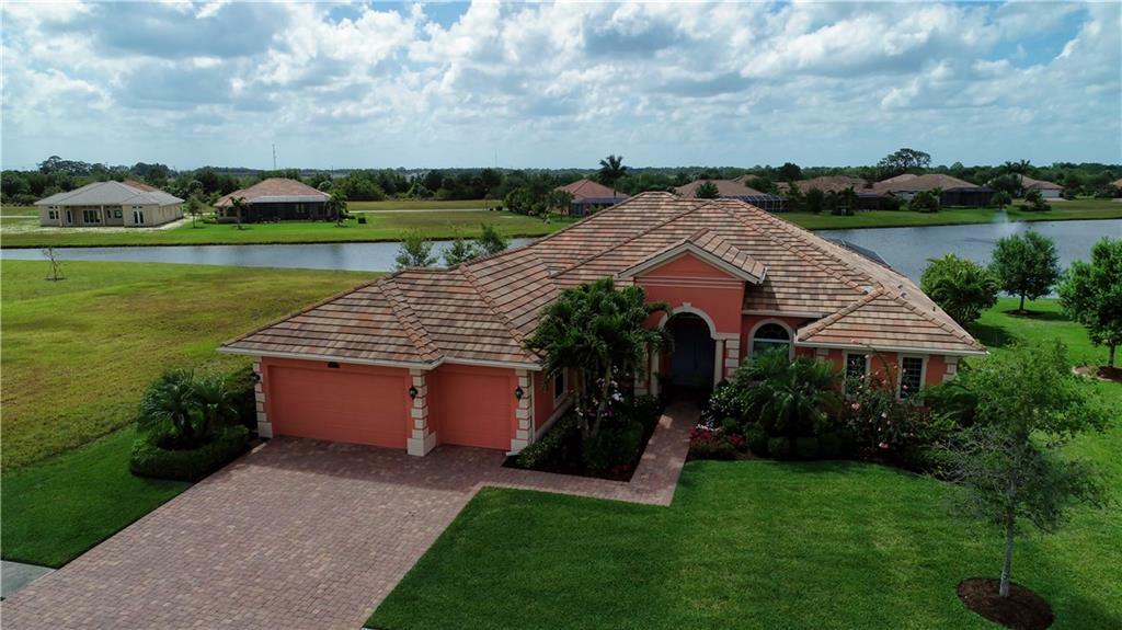 Property Photo:  455 Stoney Brook Farm Court  FL 32968 