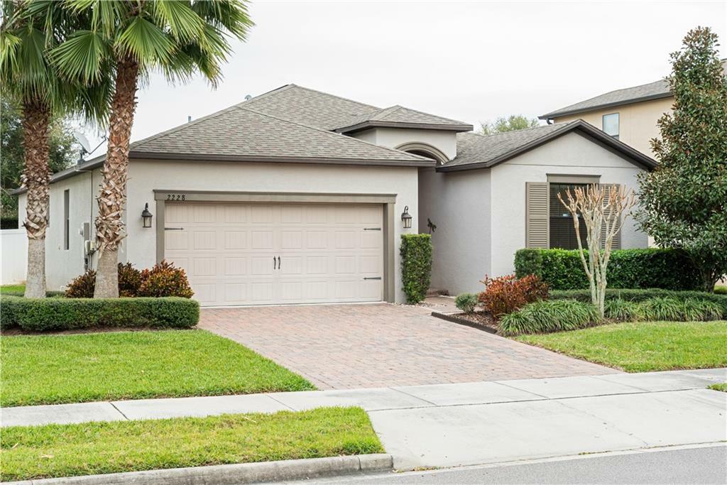 Property Photo:  2228 Romanum Drive  FL 34787 