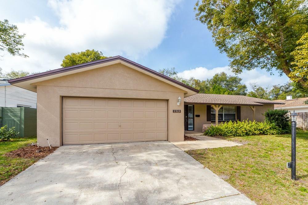 Property Photo:  2309 Conifer Avenue  FL 32792 