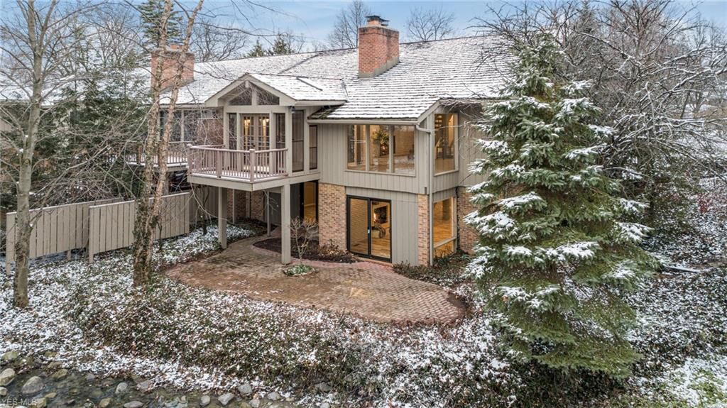 Property Photo: 483-14 Concord Downs Lane OH 44202