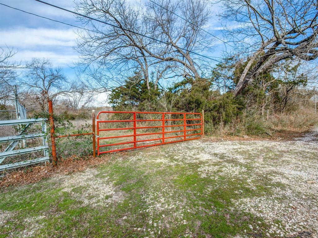 Photo de la propriété:  701 S Duncanville Road  TX 75104 