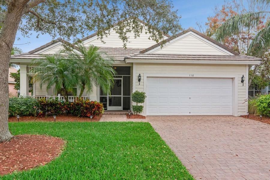 Property Photo:  110 NW Willow Grove Avenue  FL 34986 