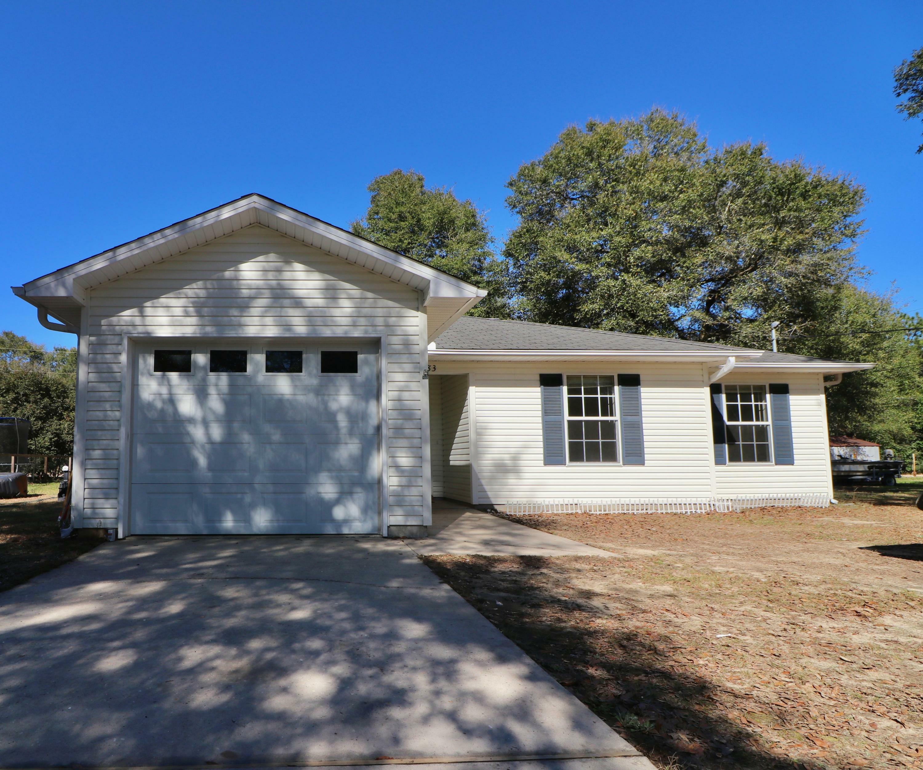 Property Photo: 183 Mary Lane FL 32536