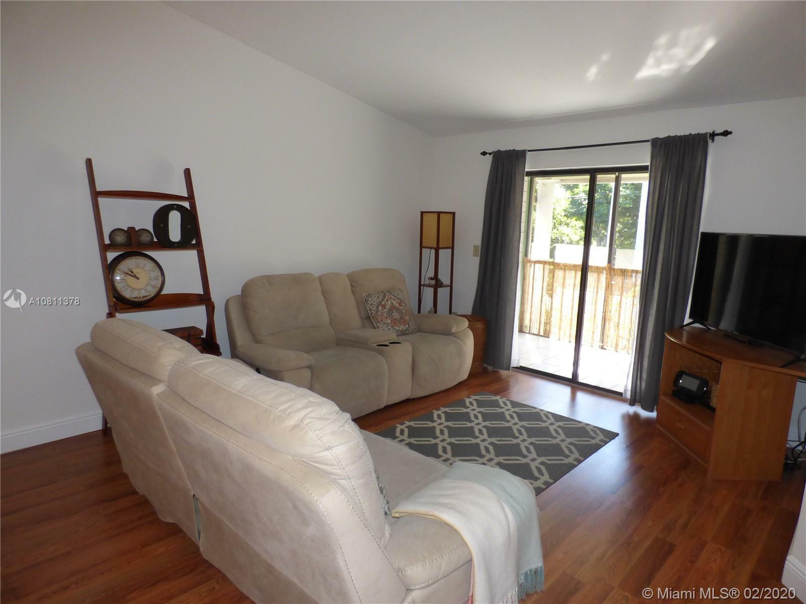 Property Photo: 925 NE 199th St 206 FL 33179