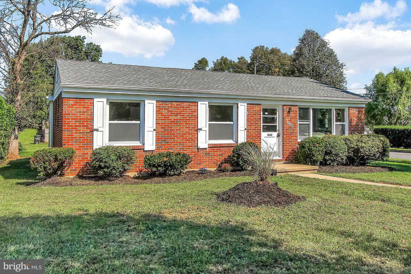 Property Photo: 605 Greenwich Street PA 19610