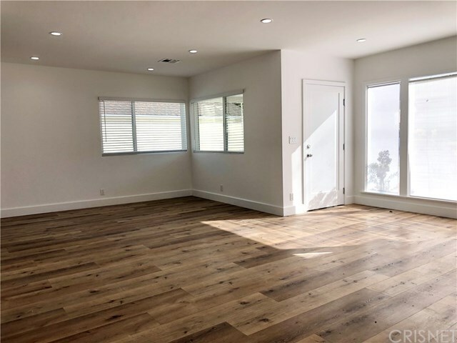 Property Photo: 14673 Valley Vista Blvd. CA 91423