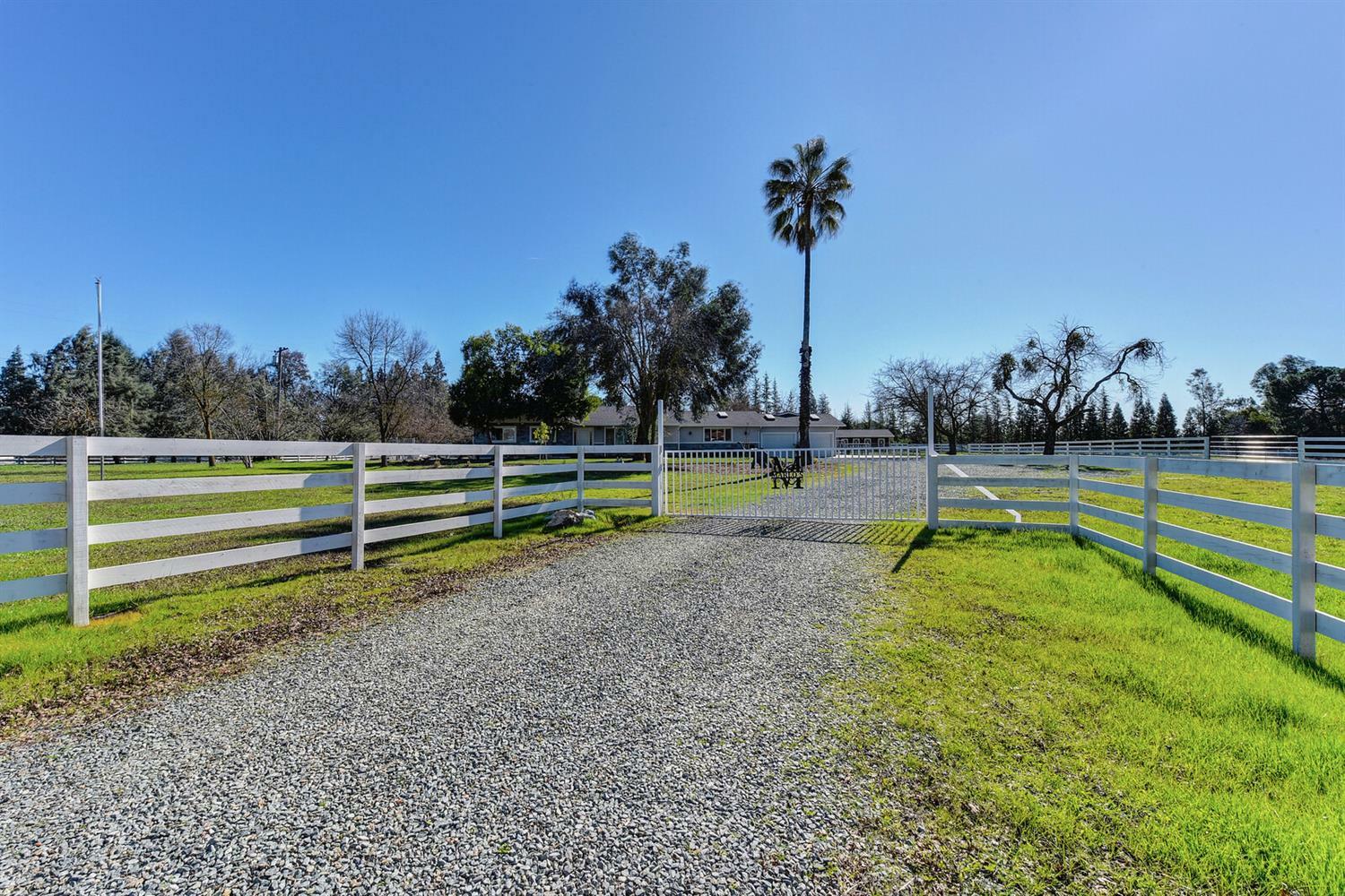 Property Photo:  9405 Dillard Road  CA 95693 