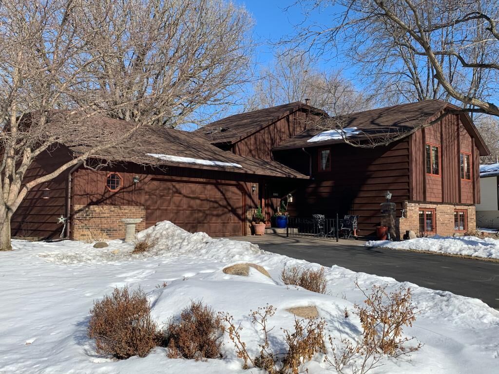 Property Photo:  10310 Nottingham Trail  MN 55347 