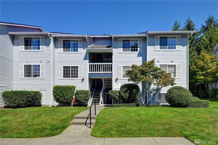 7453 Newcastle Golf Club Rd F202  Newcastle WA 98059 photo