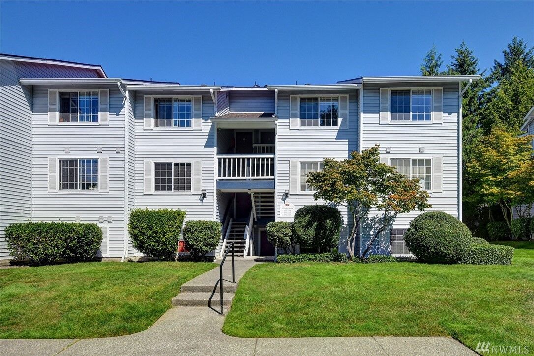 Property Photo: 7453 Newcastle Golf Club Rd F202 WA 98059