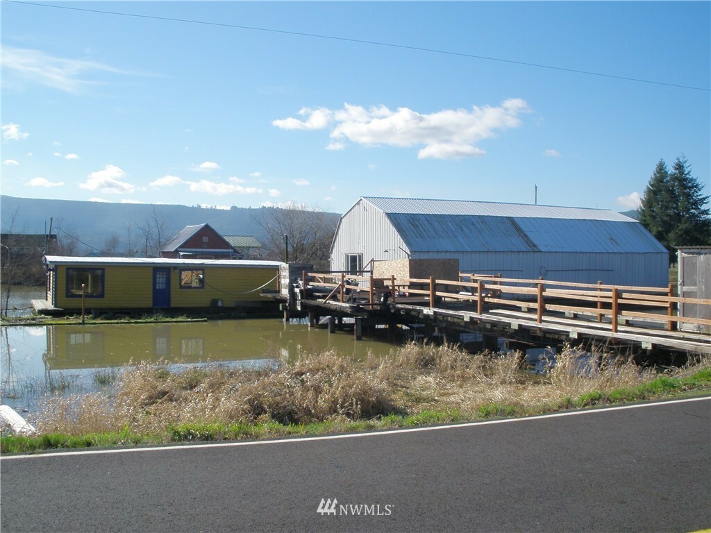 Property Photo:  258 W Little Island Road  WA 98612 