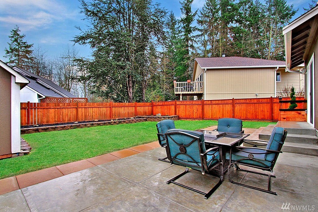 Property Photo:  25126 167th Ave SE  WA 98042 