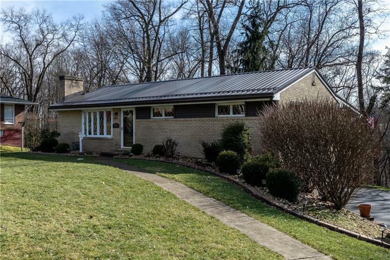 Property Photo:  310 Westbrook Dr  PA 16001 