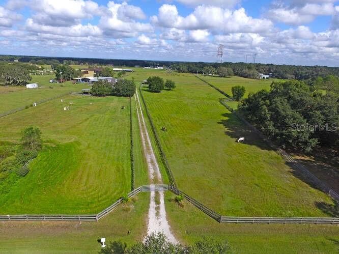 Property Photo: 18732 Dorman Road FL 33547