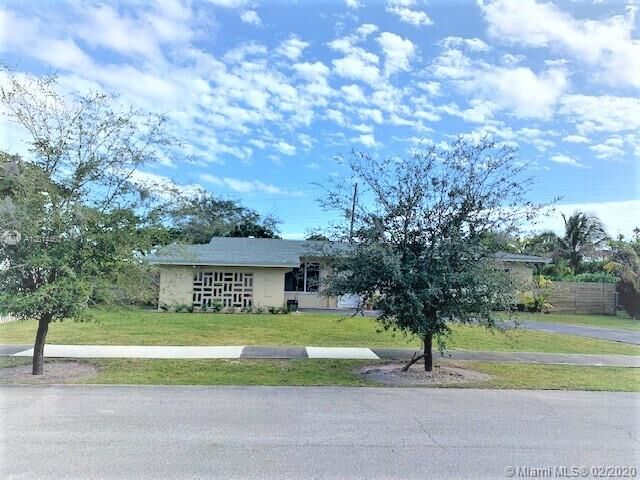 Property Photo: 8571 SW 98th Ave FL 33173