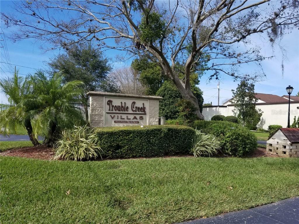 Property Photo: 4604 Stonehaven Place FL 34652