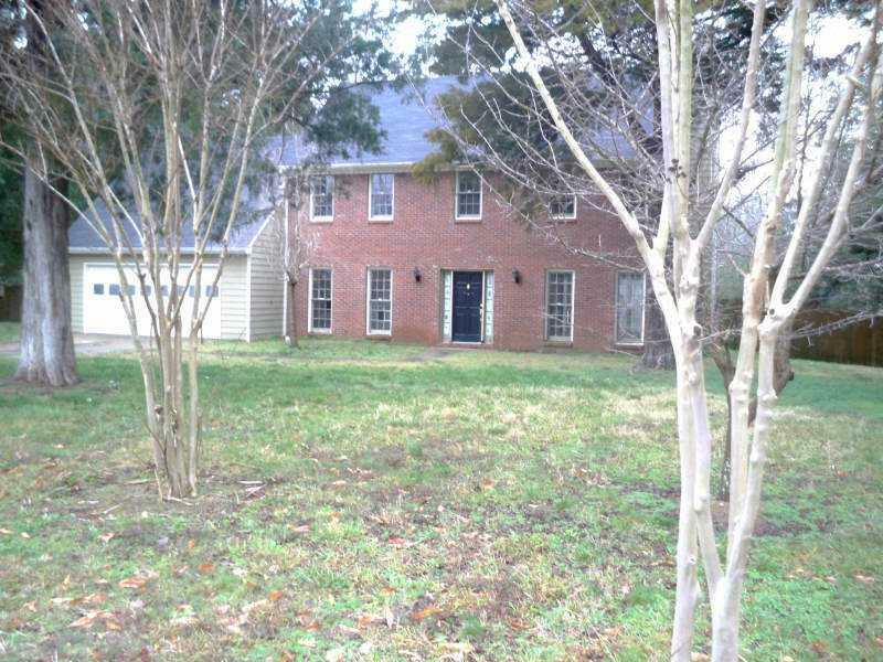 Property Photo: 1011 Colony Drive 30009